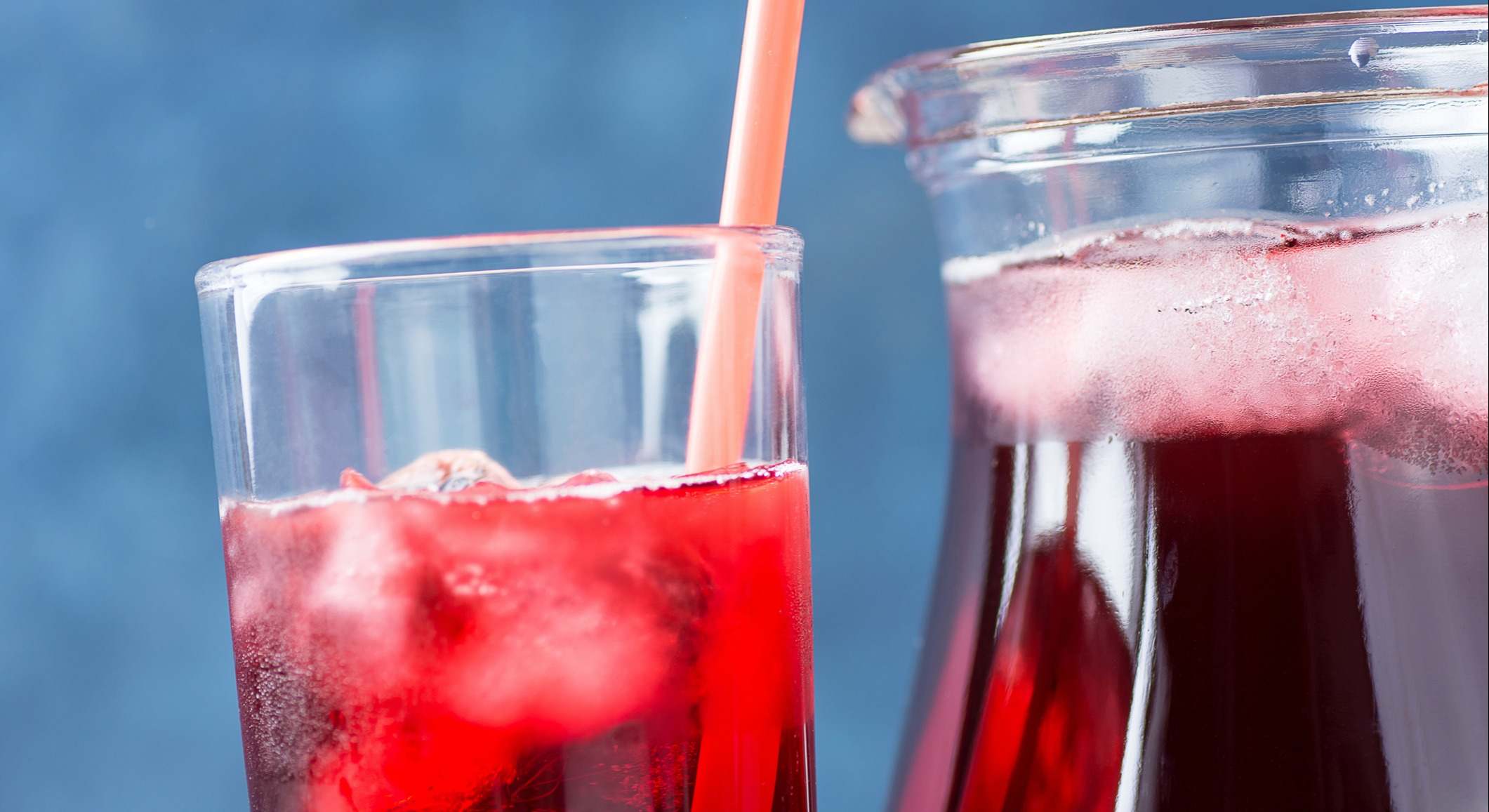 Por qué deberías preparar agua de Jamaica en casa. 