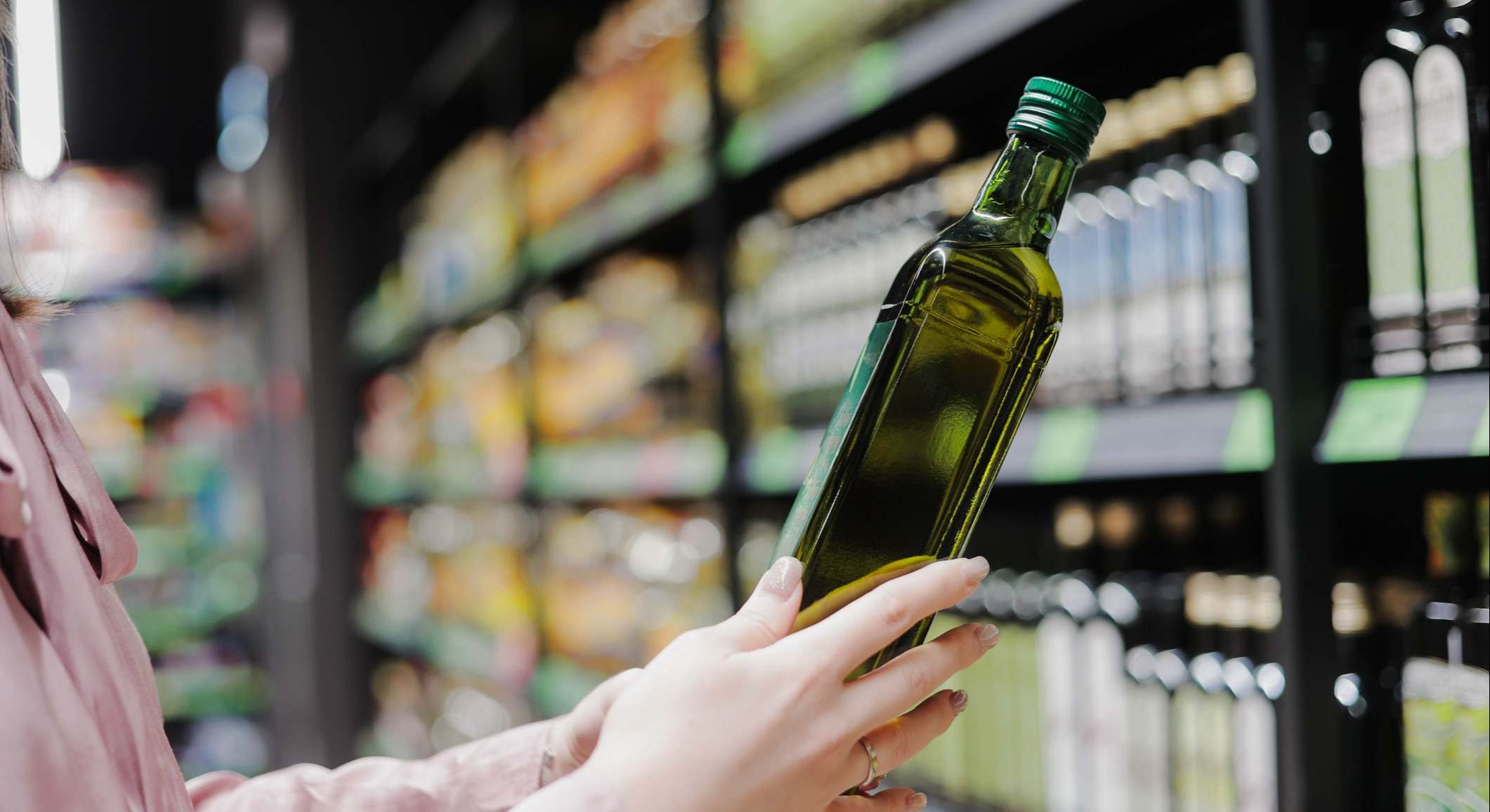 Aceite de oliva en un supermercado