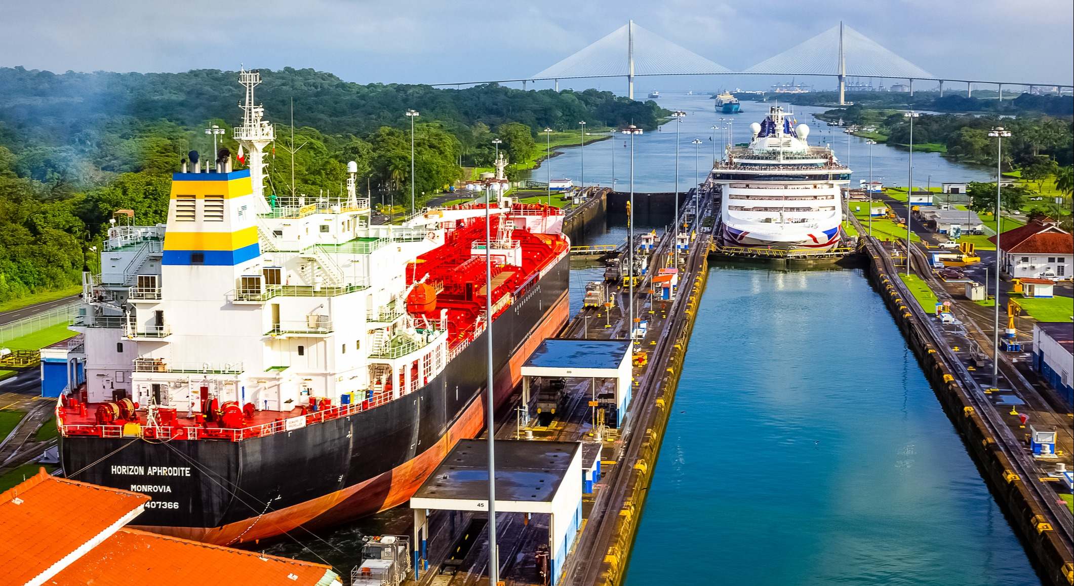 dreamstime_canal_panama.jpg