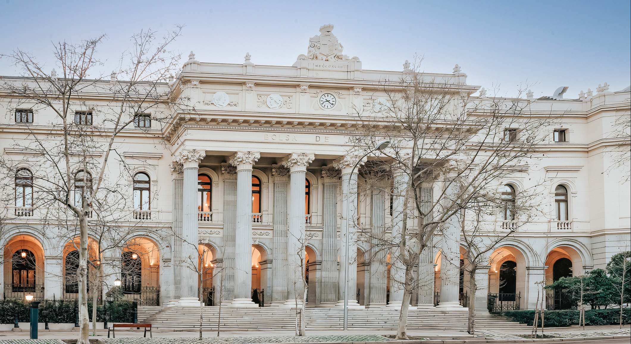 Edificio de la Bolsa de Madrid.