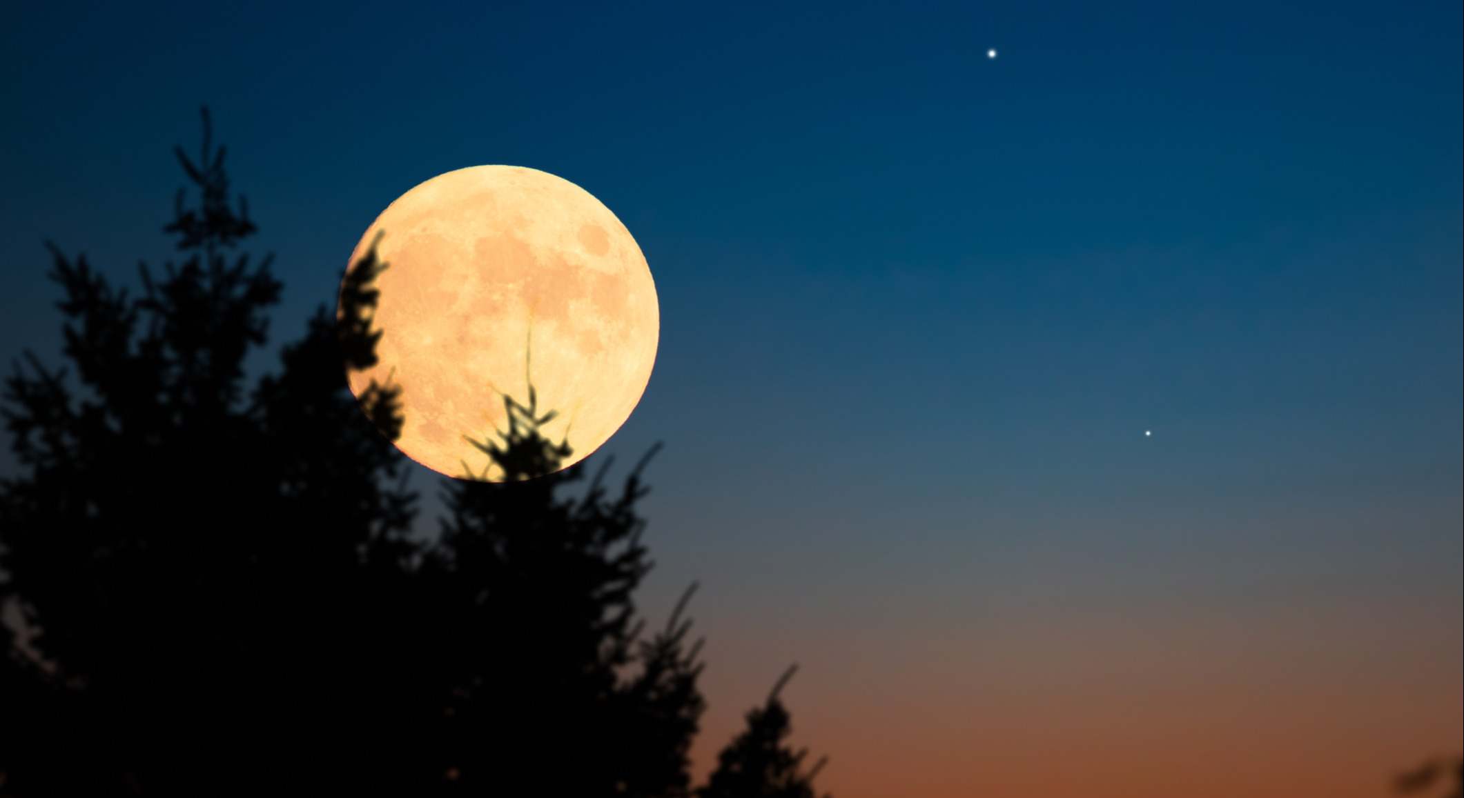 Luna llena en otoño. / Foto: iStock