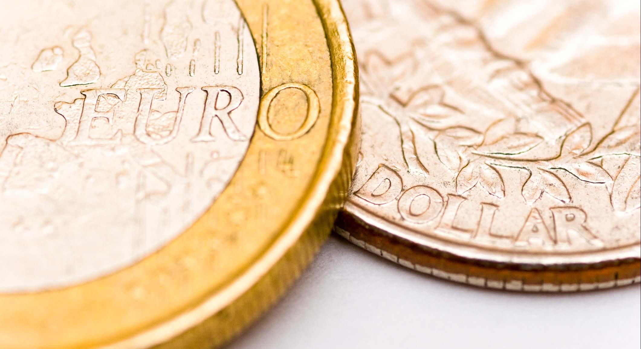 Euro y dólar. Foto: iStock