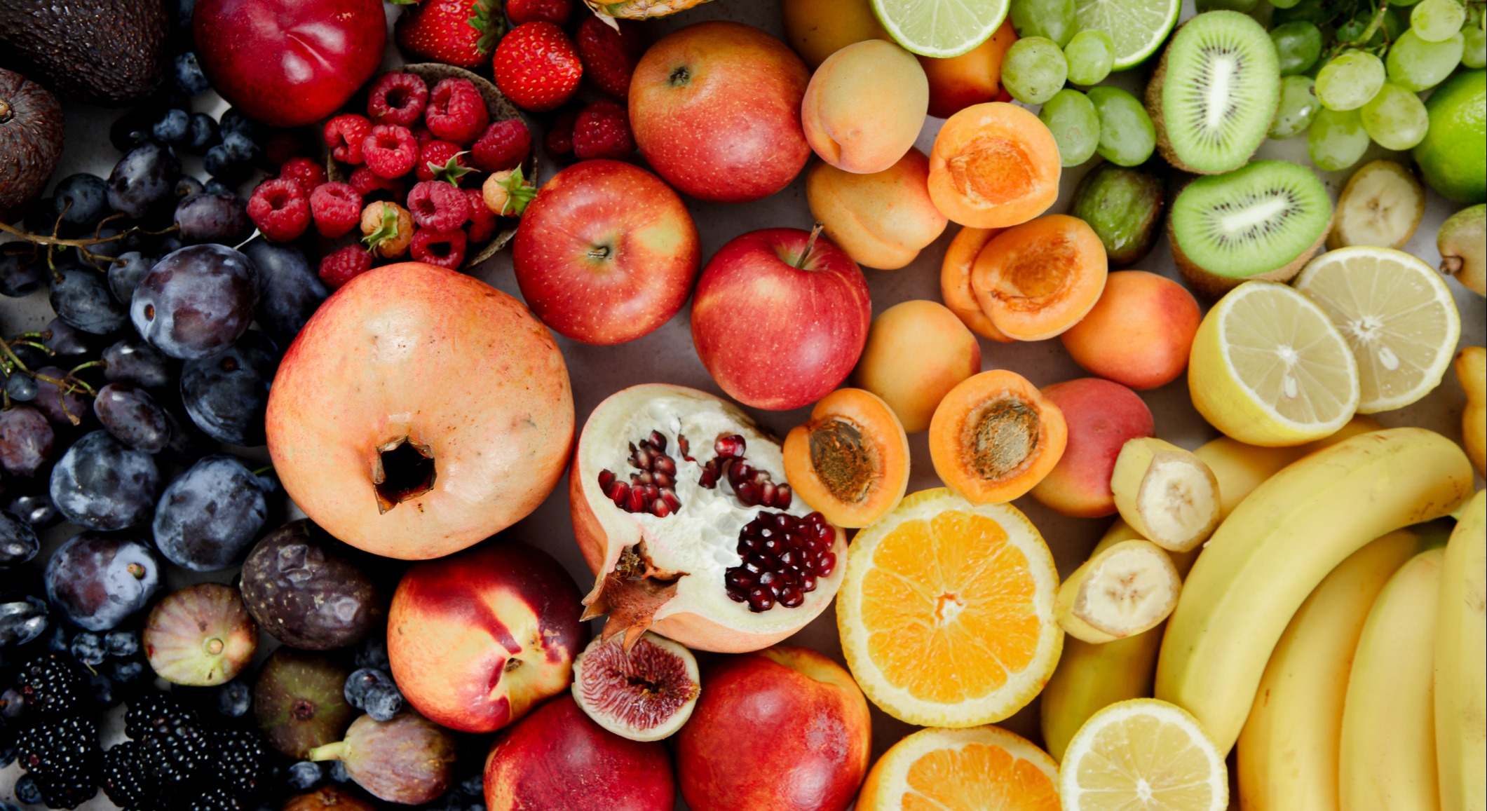 Cuadro completo de surtido de frutas sanas y frescas