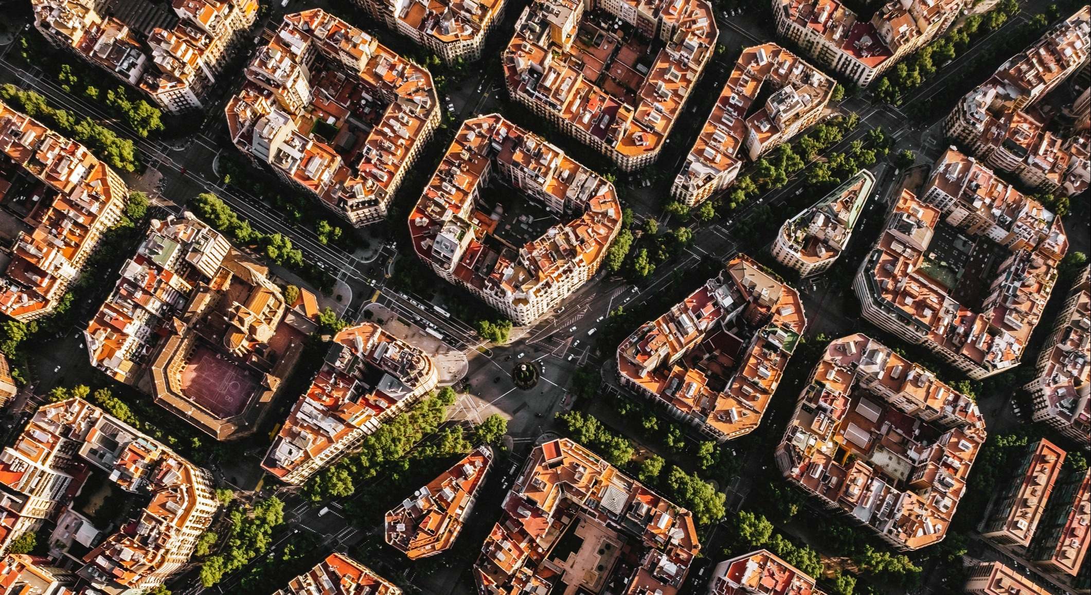 Vista aérea de los edificios típicos del paisaje urbano de Barcelona