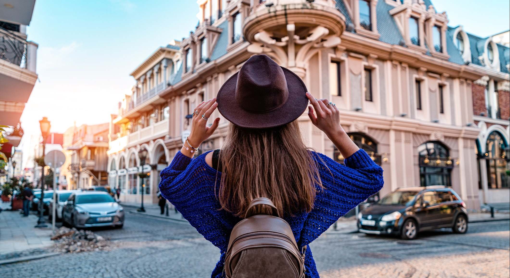 Una viajera por una ciudad europea. / Foto: iStock
