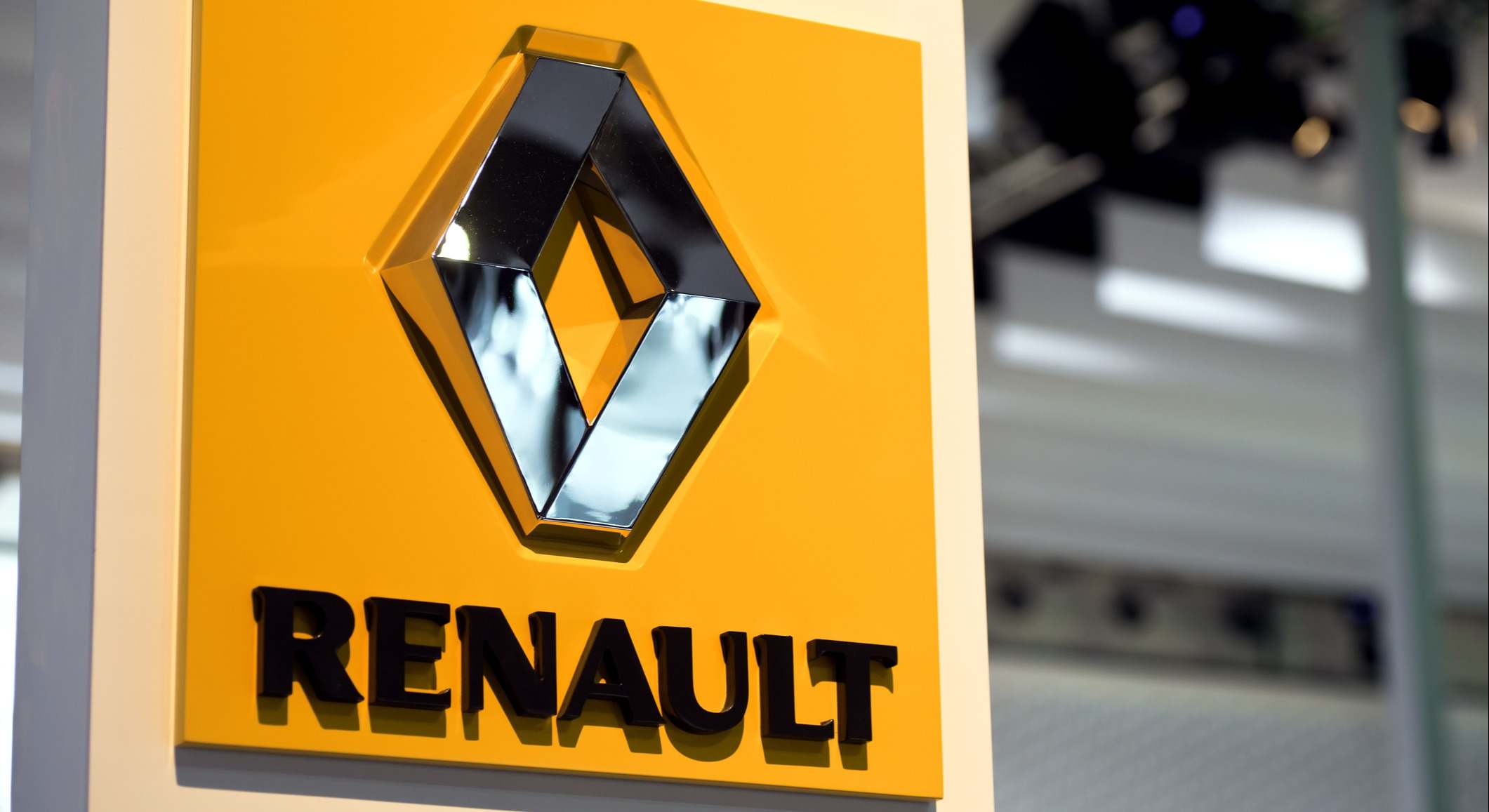 dreamstime-renault.jpg