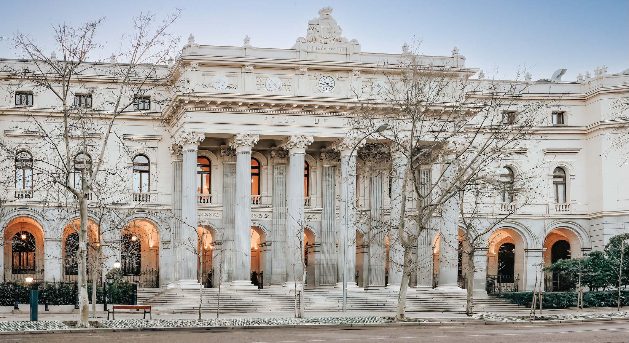 Edificio de la Bolsa de Madrid.