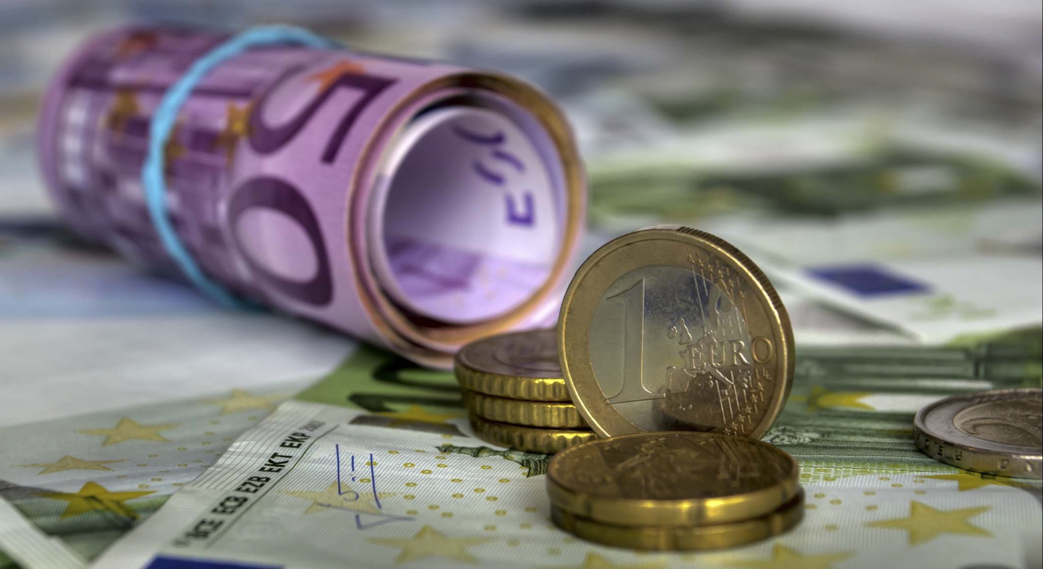 Cambio del euro y del dolar tras el BCE