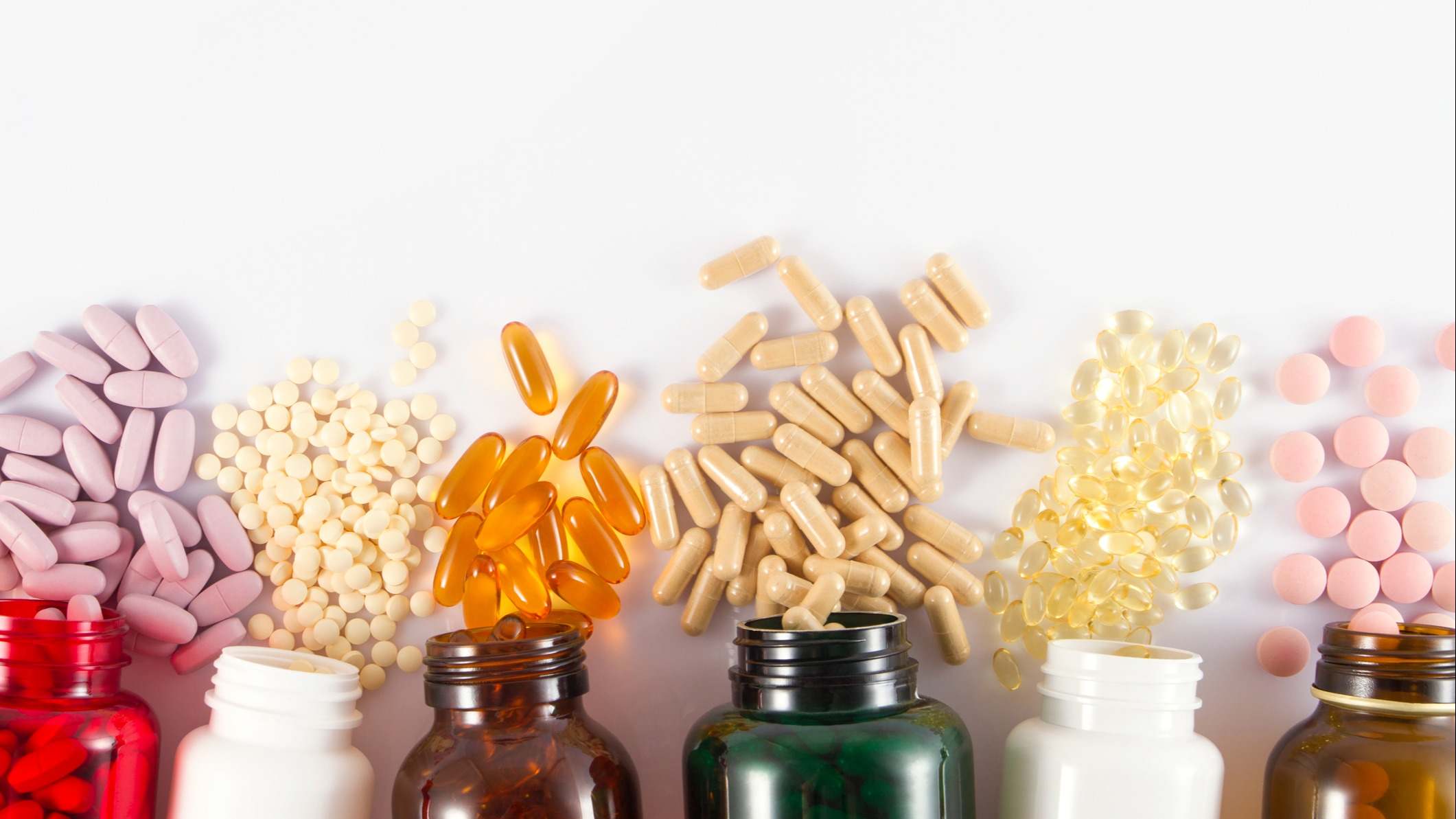 Botes de píldoras de vitaminas