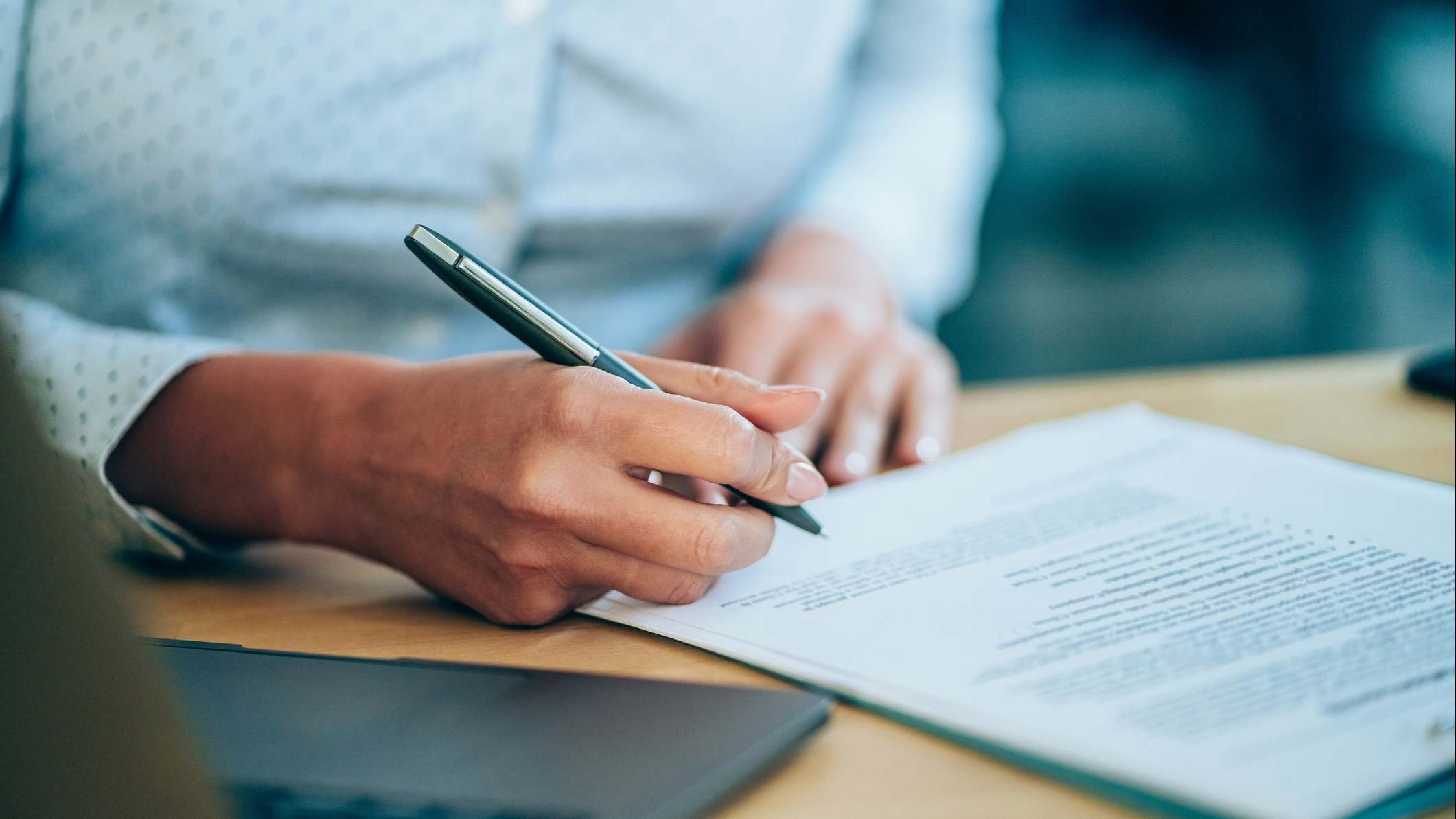 Firma de un contrato