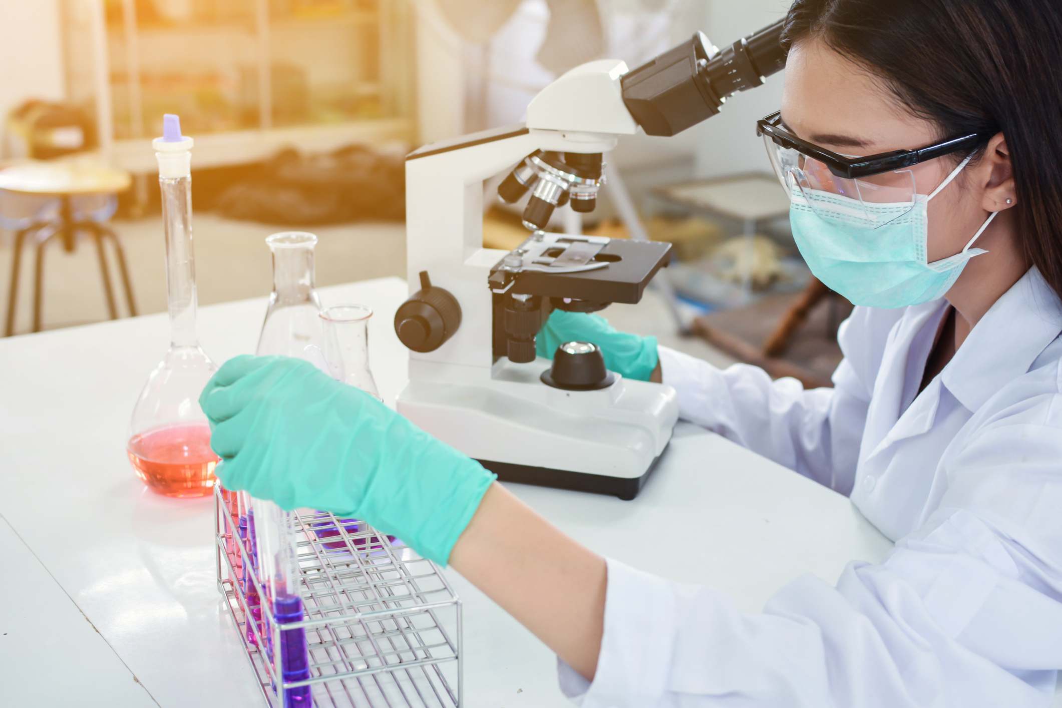 Las empresas del sector farmacéutico, en el foco de atención