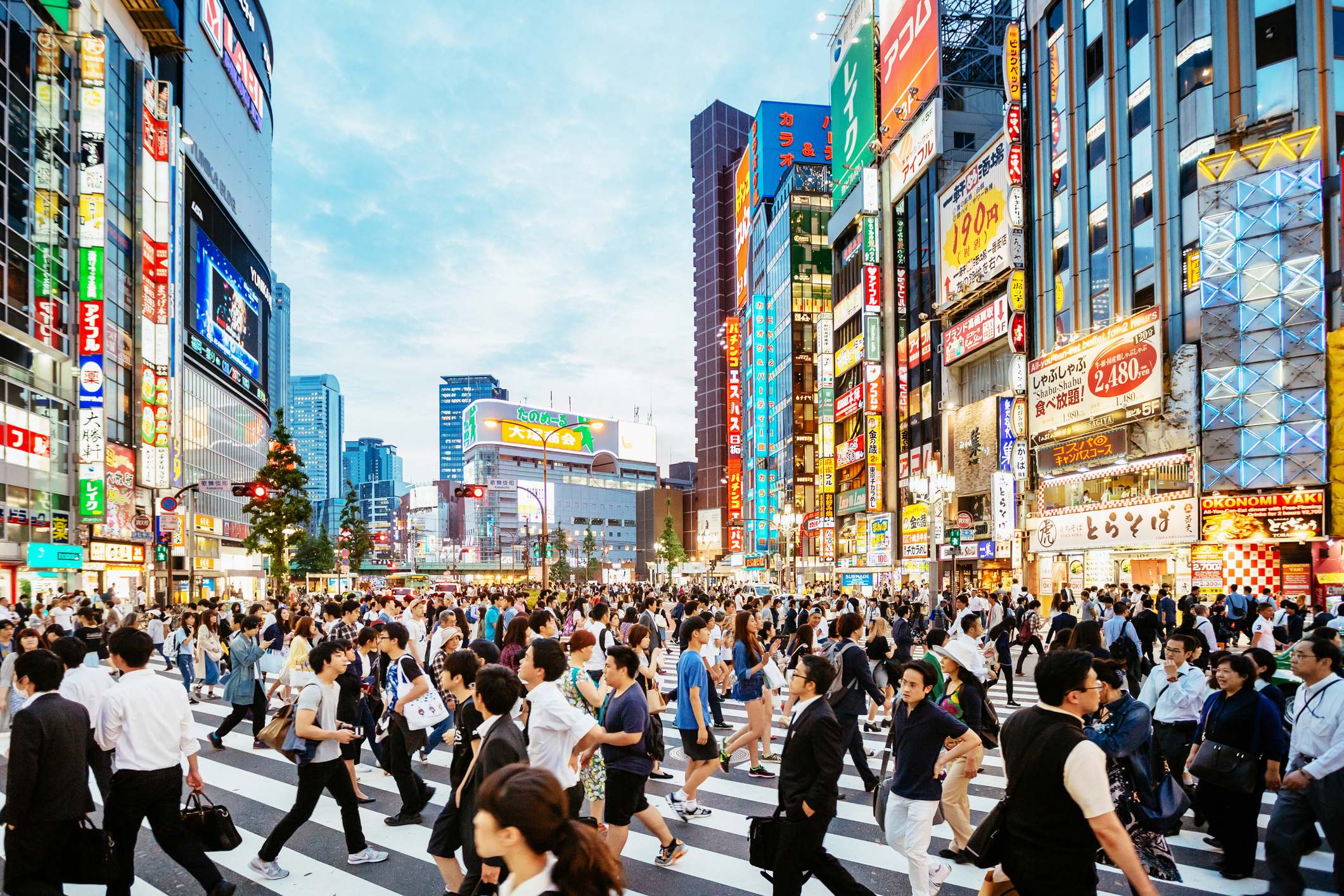 Paso de cebra en Shinjuku, Tokio.