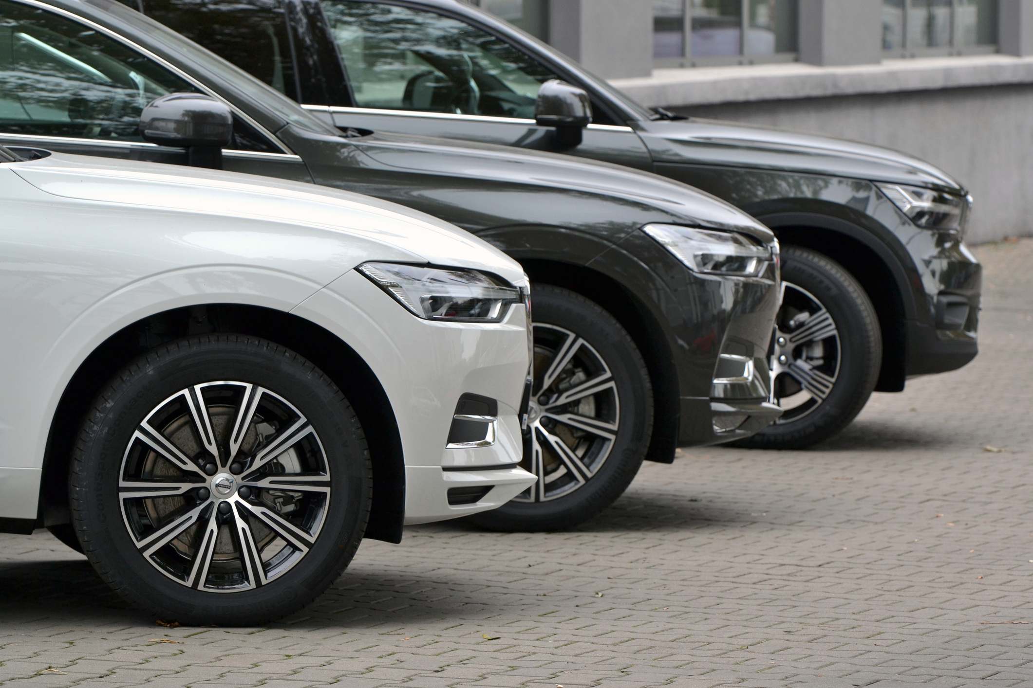 Vehículos Volvo Car aparcados | iStock