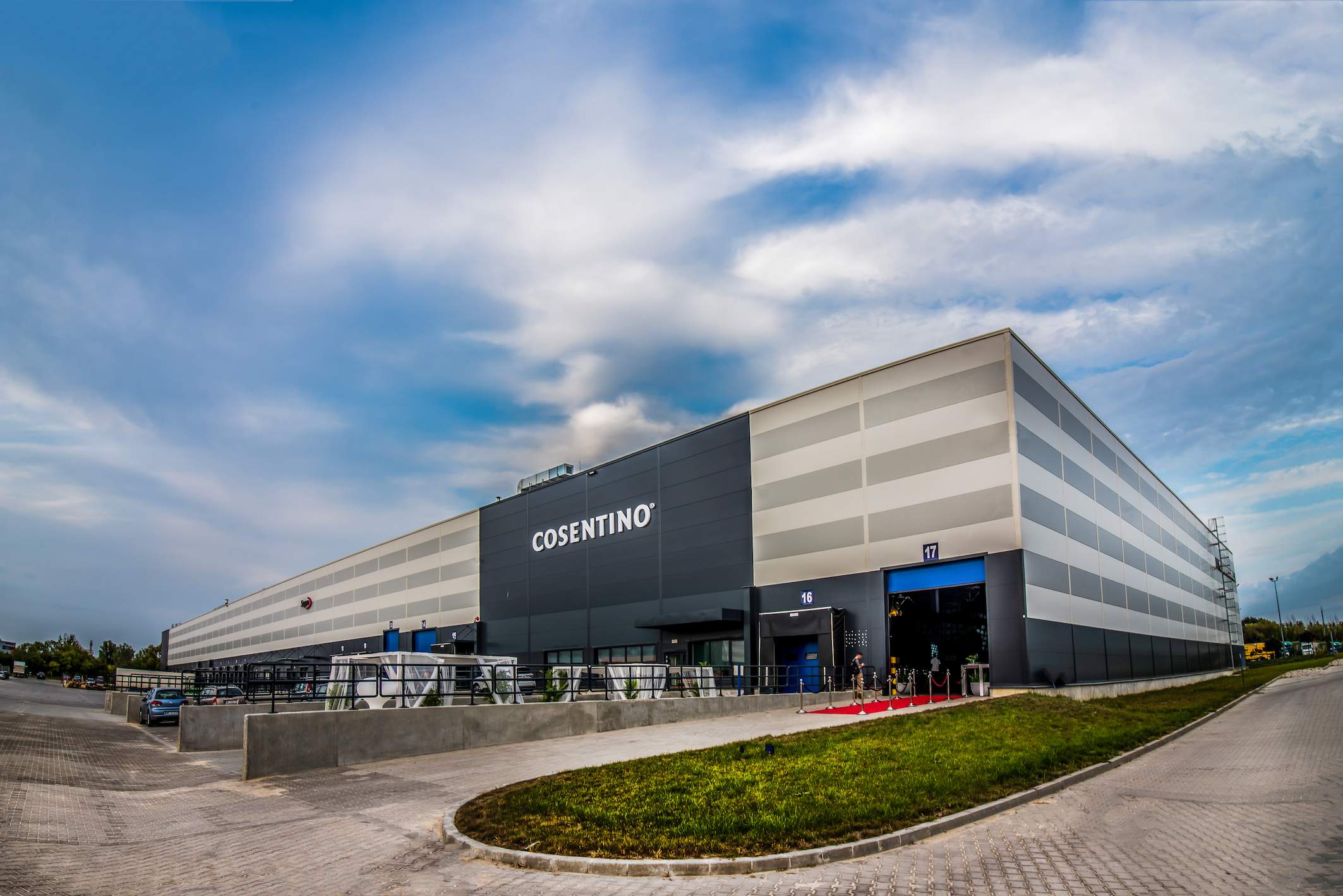 Cosentino-Polonia_exterior-1.jpg