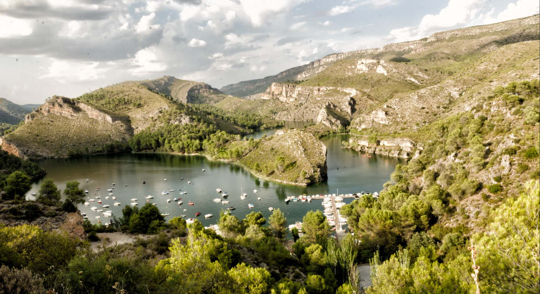 Embalse Bolarque reservoir-Guadalajara