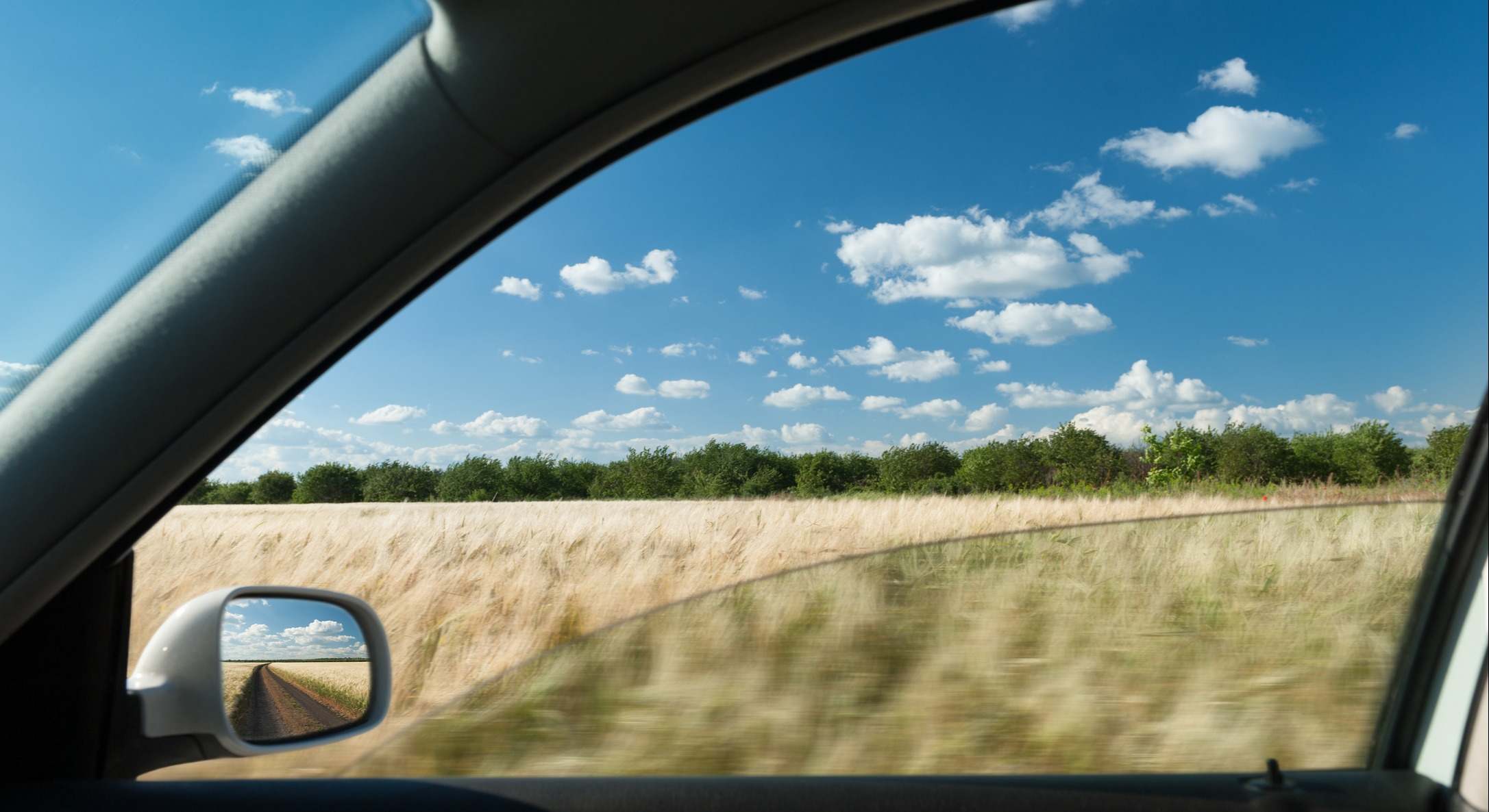 Bajar la ventanilla del coche podría ser motivo de multa.