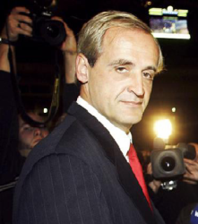 florianhomm220x250.png