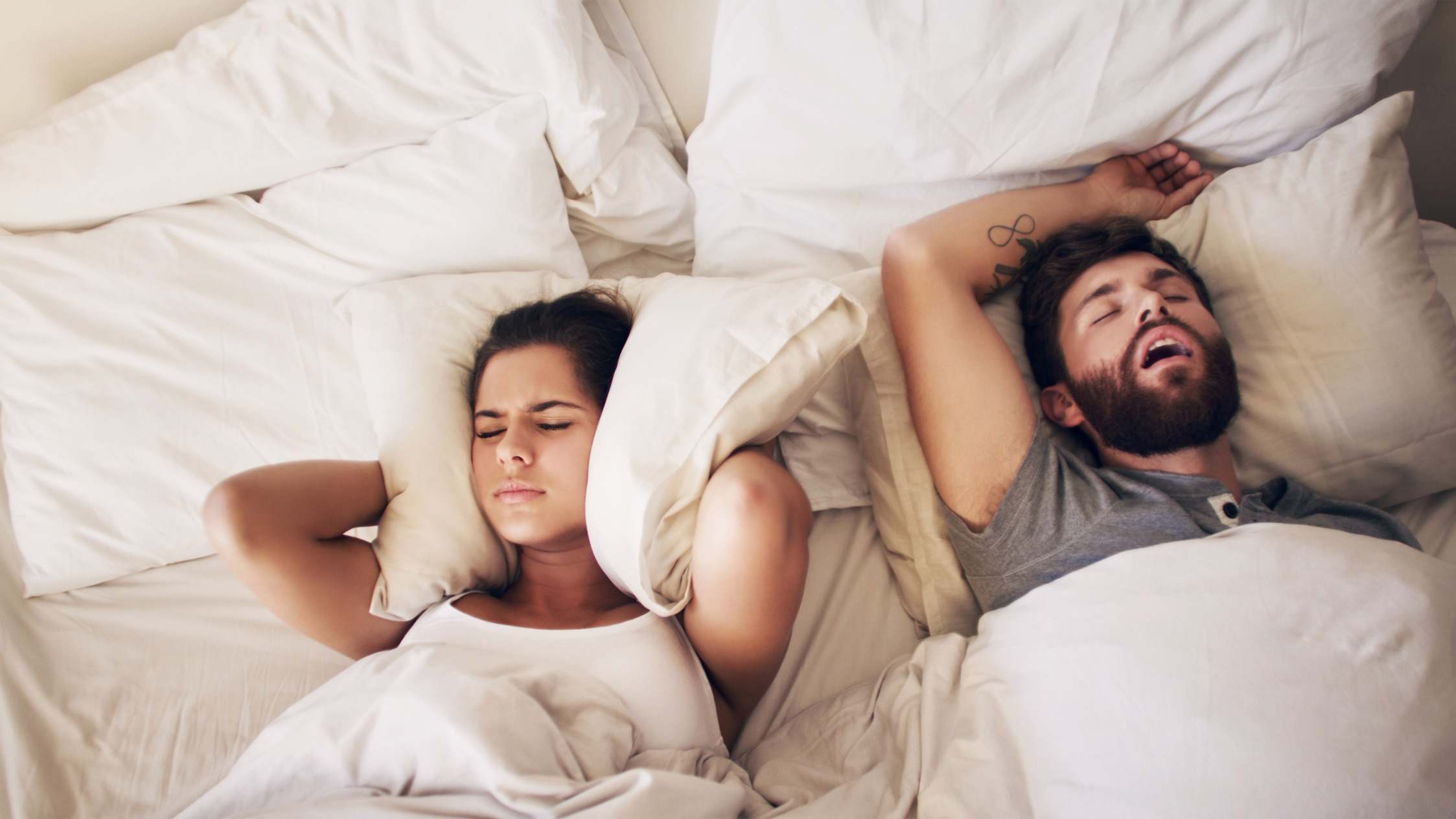 Pareja durmiendo