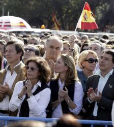 aguirre-bandera-marcha-avt.jpg