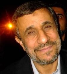 ahmadineyad-selfie.jpg