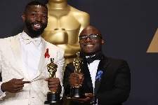 barry-jenkins-tarell-alvin-mcCraney-monlight.jpg
