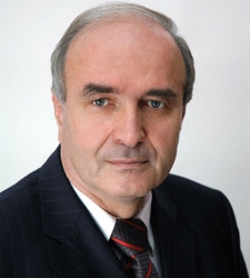 makuch-225x250.jpg
