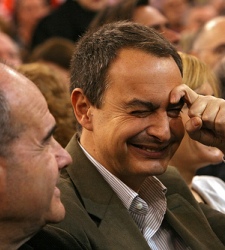 zapatero_ceja225.jpg