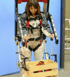 panasonic-exoesqueleto.jpg
