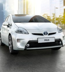 toyota_prius_2015.jpg