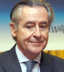 blesa-miguel-mirada-abajo.jpg