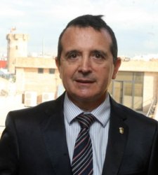 manuelpalma225gl.jpg