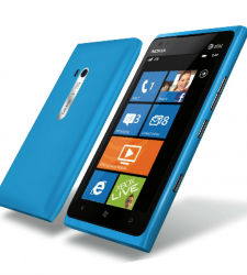 nokia-900-cyan.jpg