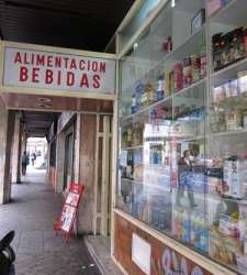 chinos-local.jpg