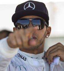 hamilton-dedo.jpg