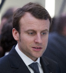 Macron-Emmanuelle-Reuters.jpg
