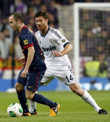 iniesta-alonso.jpg