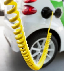 coche_electrico_eriktham.jpg
