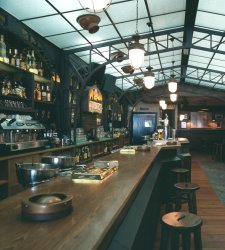 Bar.jpg