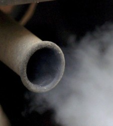 La UE vuelve a negociar los límites del CO2 a los fabricantes de coches para 2020