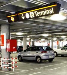 parking_aeropuerto_efe_coche_aparcado.jpg