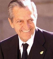 suarez-adolfo.jpg