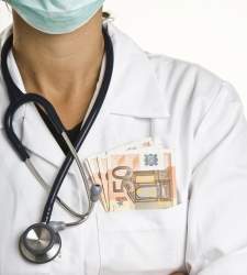 medico-dinero-thinkstock.jpg
