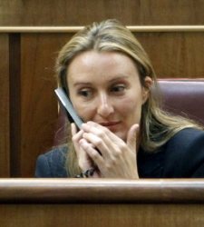 andrea-fabra-telefono.jpg