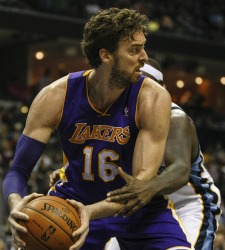 Gasol-memphis-pelota-2013-efe.jpg