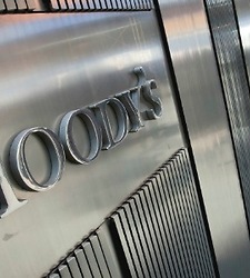 225x250_Moodys_635.jpg