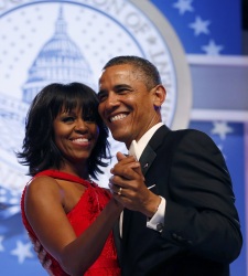 Obama-Michele-trajerojo-2013-reuters.jpg