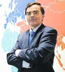 amadeus-fernebrand225250.jpg
