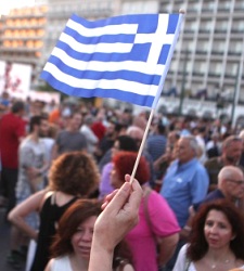 Grecia-bandera-mano.jpg