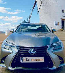 escapa-lexus.jpg