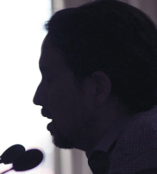 pablo-iglesias-contraluz.jpg